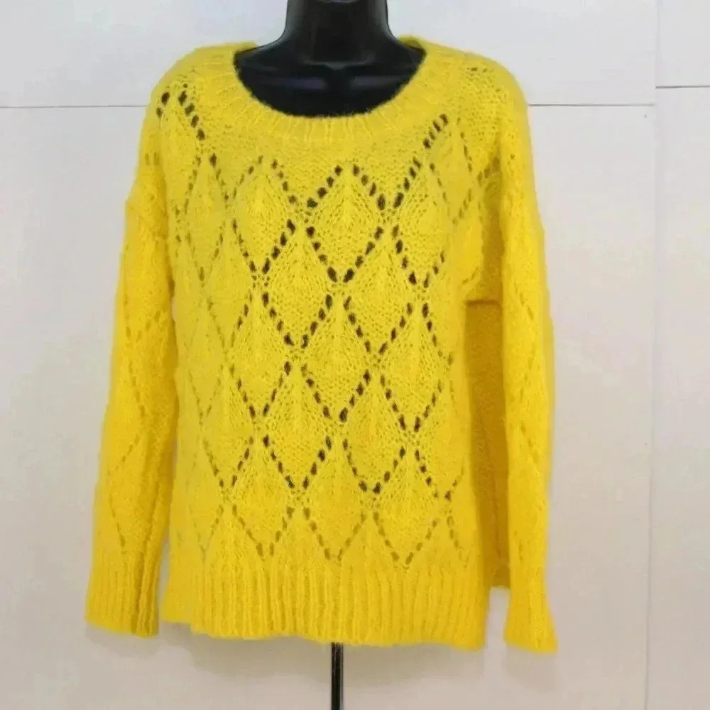 sleeping on snow by ANTHROPOLOGE ladies sweater size S